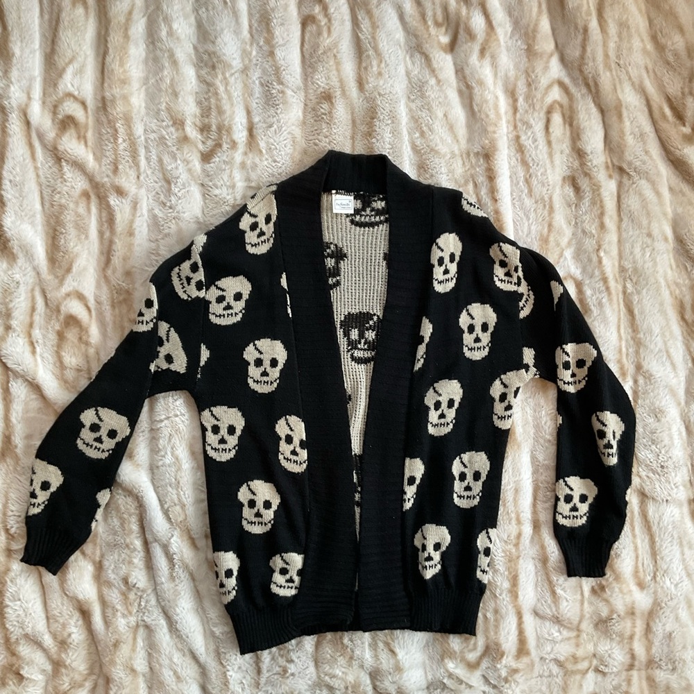 Skull long sweater